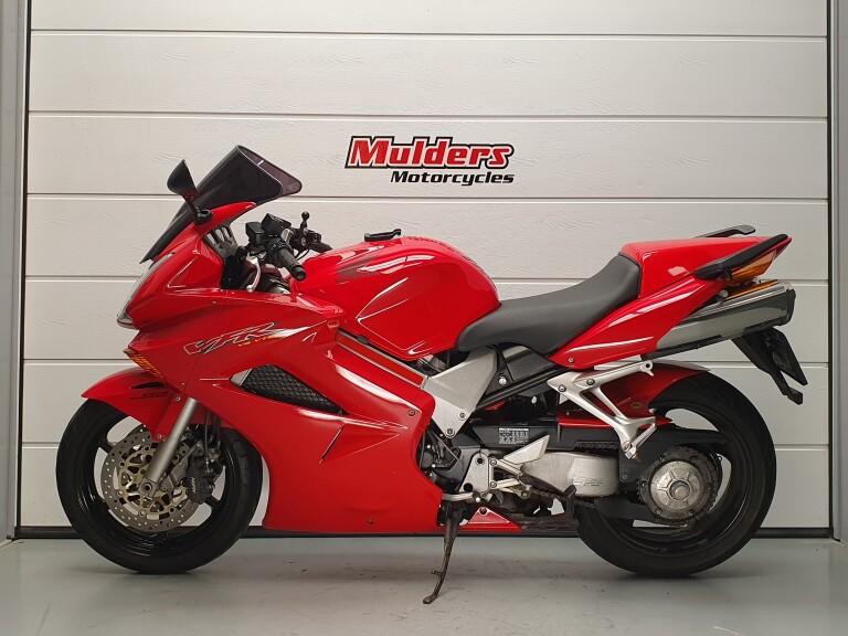 Honda VFR 800 VTEC foto 2