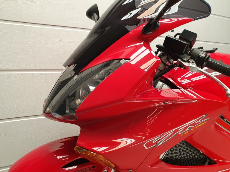 Honda VFR 800 VTEC foto 4