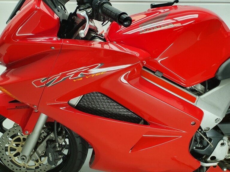 Honda VFR 800 VTEC foto 5