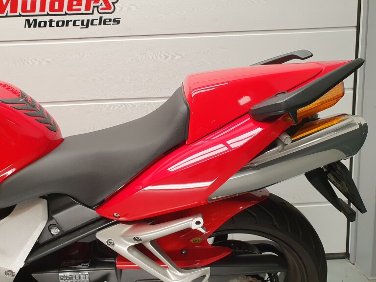 Honda VFR 800 VTEC foto 8
