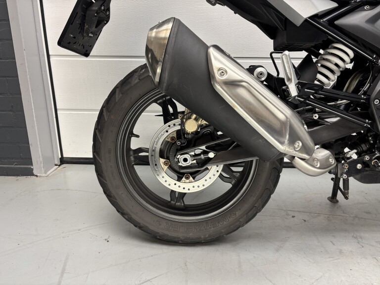 BMW G 310 GS foto 14