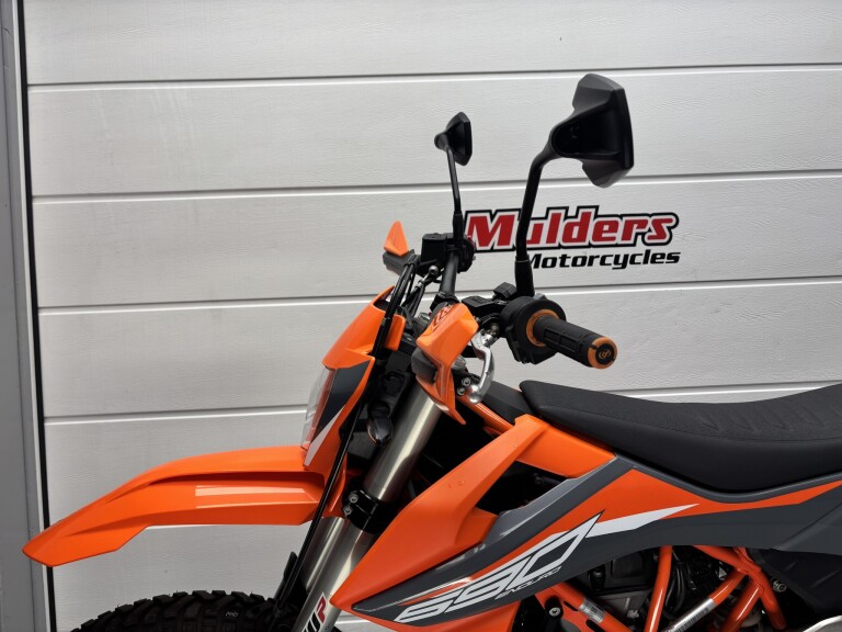 KTM 690 ENDURO R foto 12