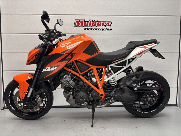 KTM 1290 SUPER DUKE R foto 2