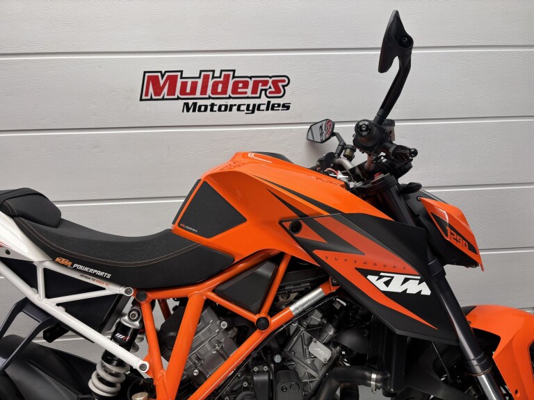 KTM 1290 SUPER DUKE R foto 3