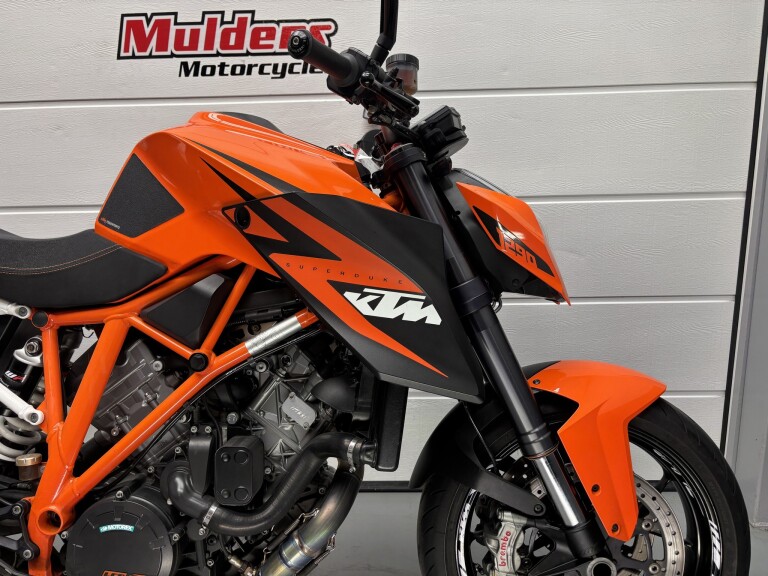 KTM 1290 SUPER DUKE R foto 5