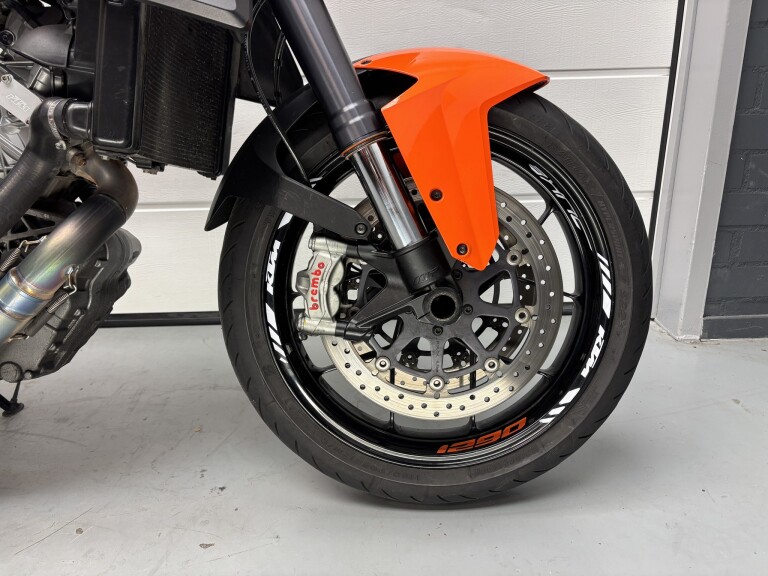 KTM 1290 SUPER DUKE R foto 8