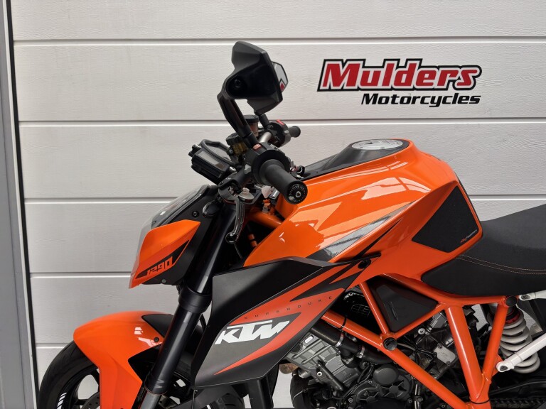 KTM 1290 SUPER DUKE R foto 9