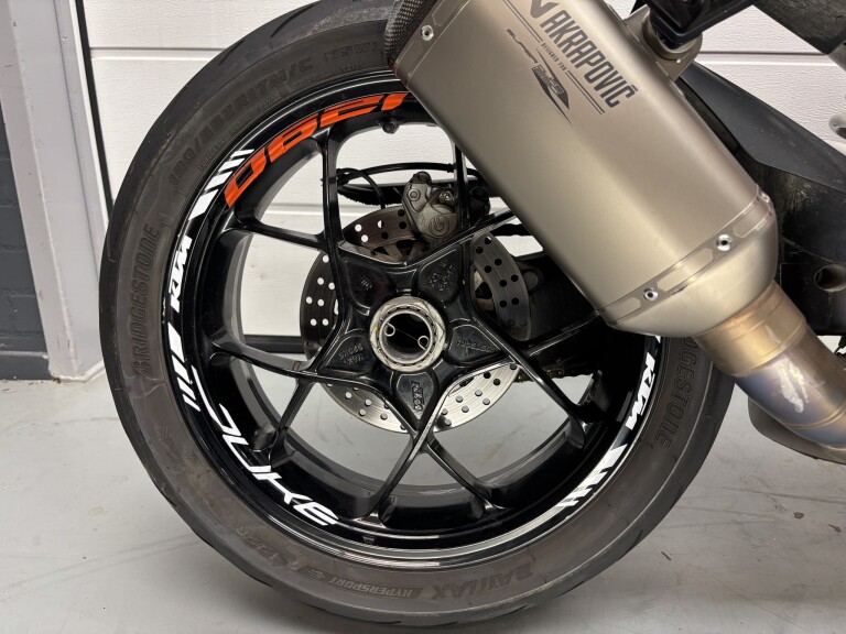 KTM 1290 SUPER DUKE R foto 13