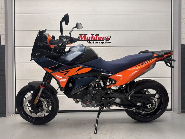 KTM 890 SMT foto 2