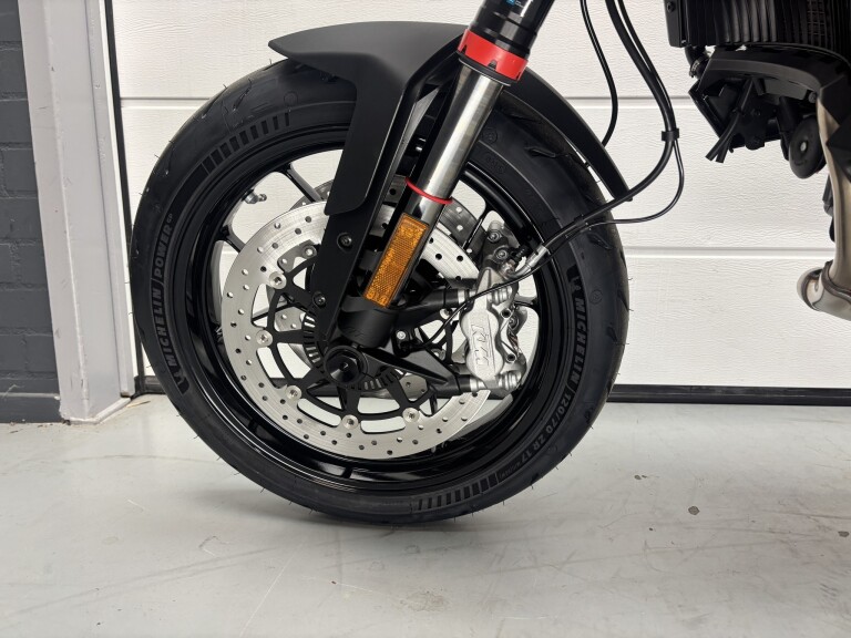 KTM 890 SMT foto 5