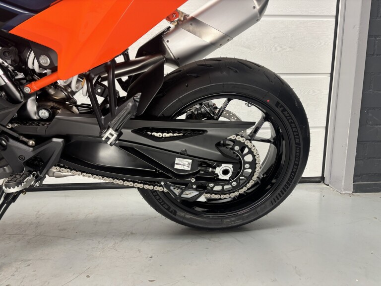 KTM 890 SMT foto 6
