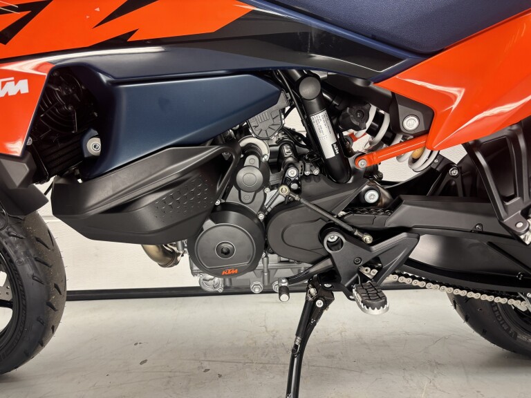 KTM 890 SMT foto 7