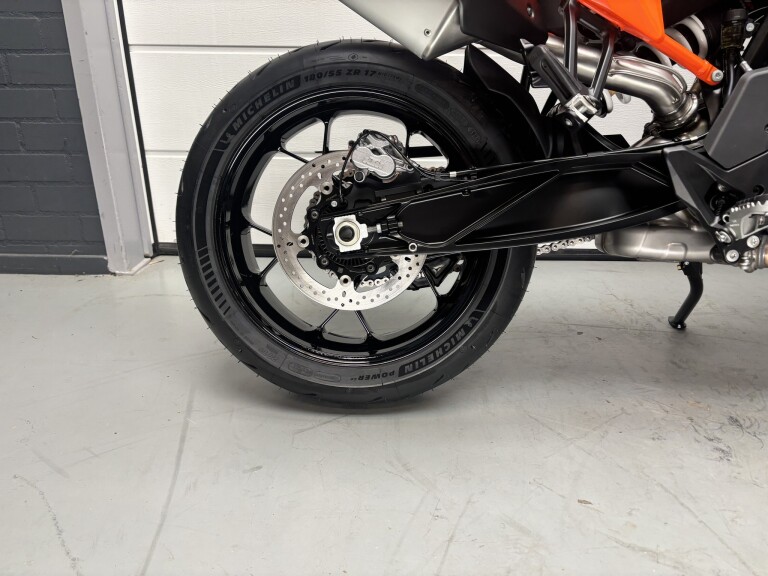 KTM 890 SMT foto 9