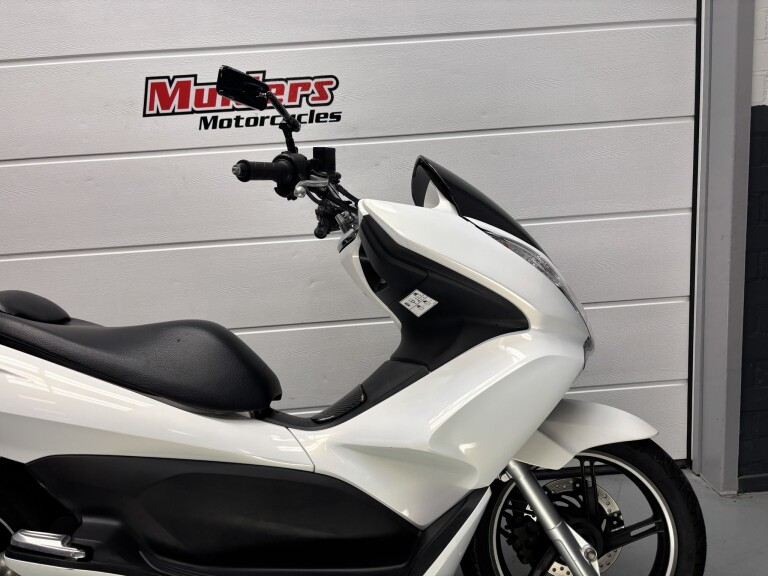 Honda PCX 125 foto 3