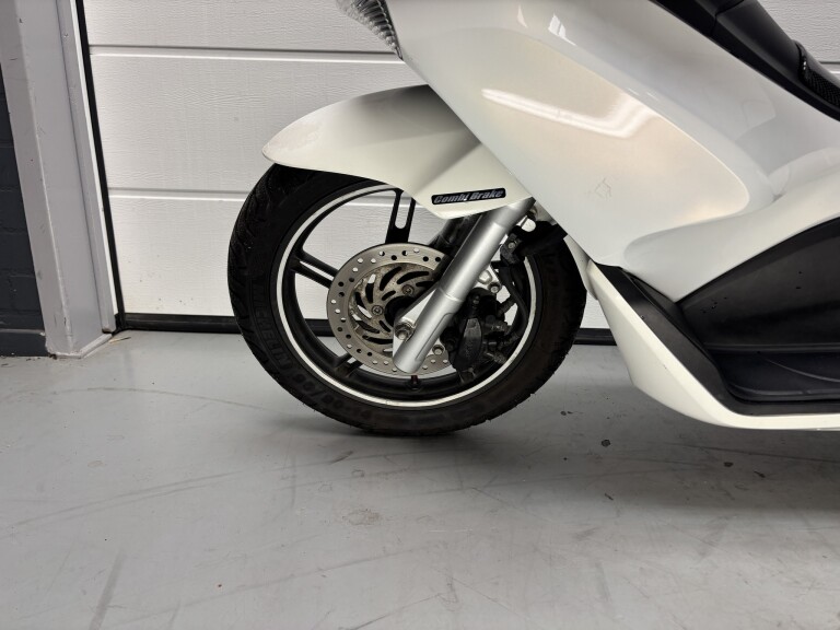 Honda PCX 125 foto 13