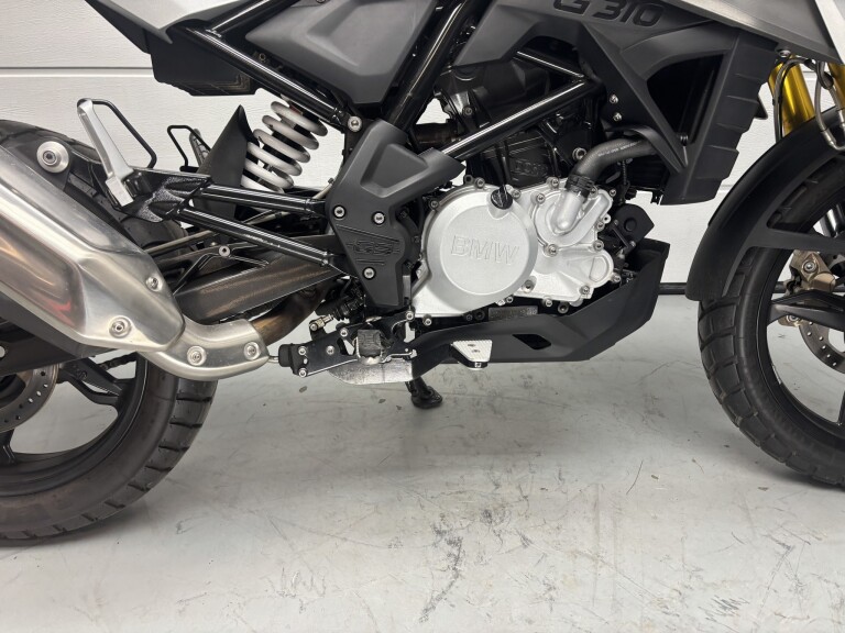 BMW G 310 GS foto 8