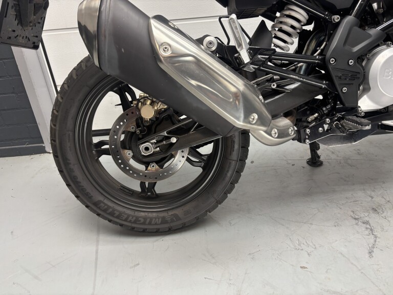 BMW G 310 GS foto 12