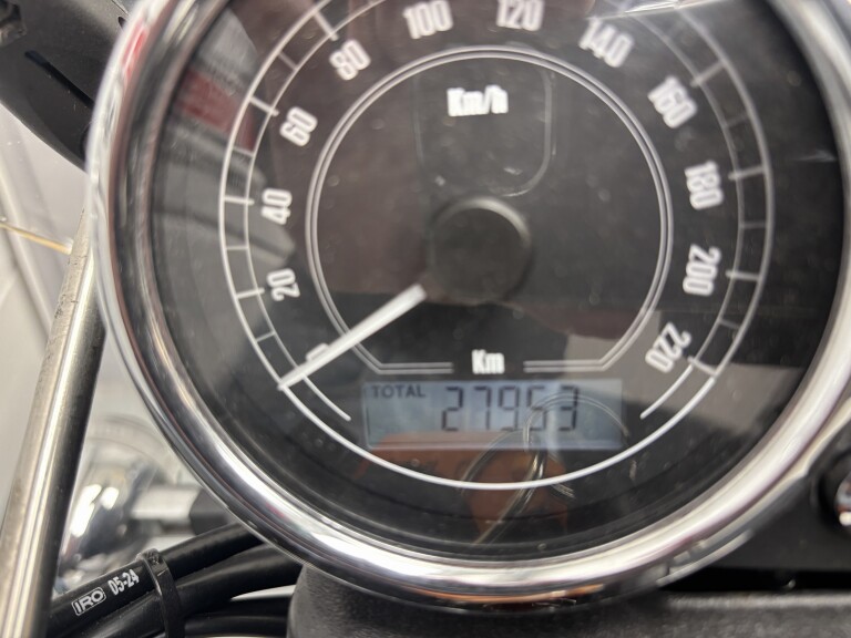 Moto Guzzi V7 CAFÉ CLASSIC foto 17