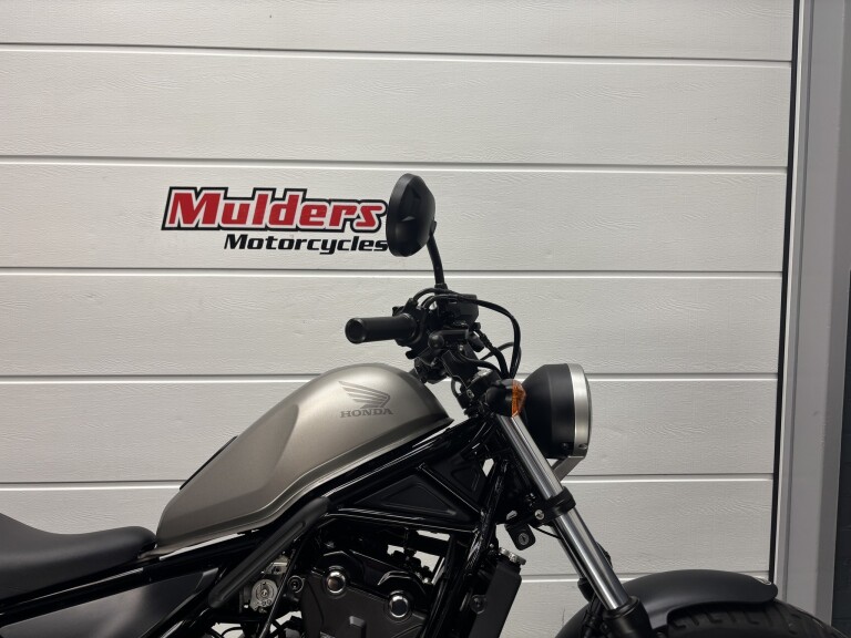 Honda CMX 500 REBEL foto 2