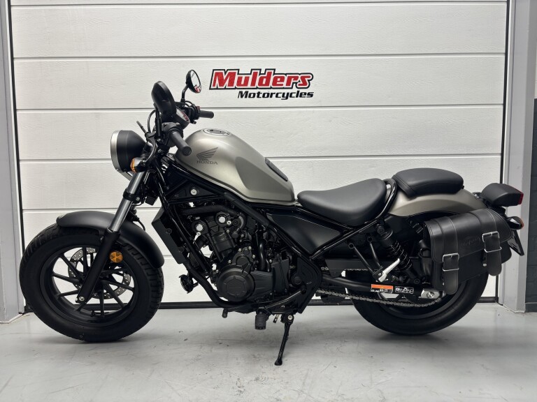 Honda CMX 500 REBEL foto 3