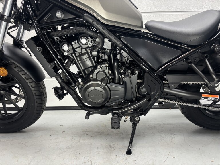 Honda CMX 500 REBEL foto 4