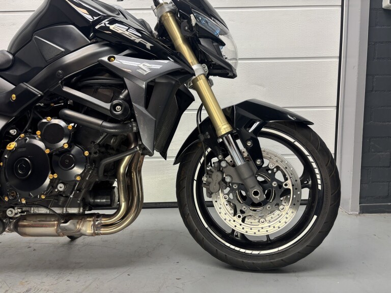 Suzuki GSR 750 ABS foto 6