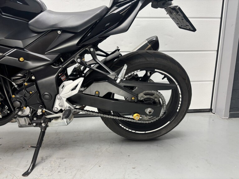 Suzuki GSR 750 ABS foto 11