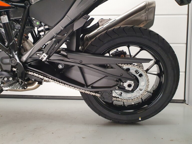 KTM 1390 SUPER ADVENTURE S EVO foto 9