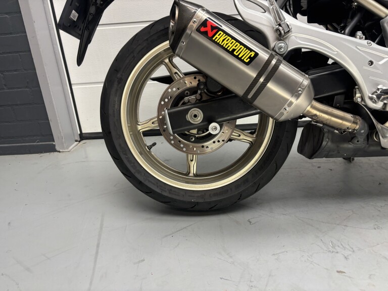 Suzuki GLADIUS foto 13