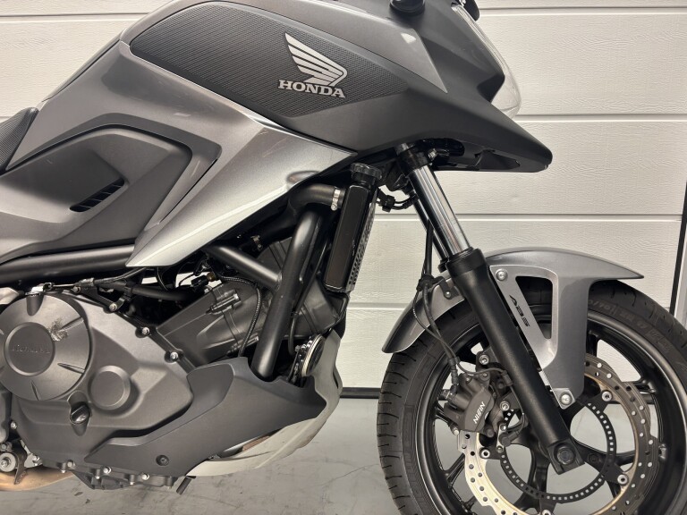 Honda NC 750 X ABS foto 2