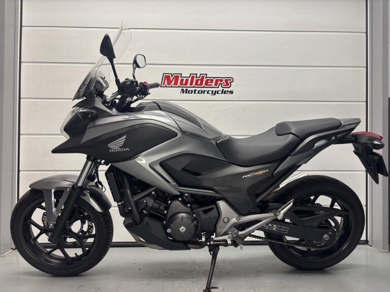 Honda NC 750 X ABS foto 3