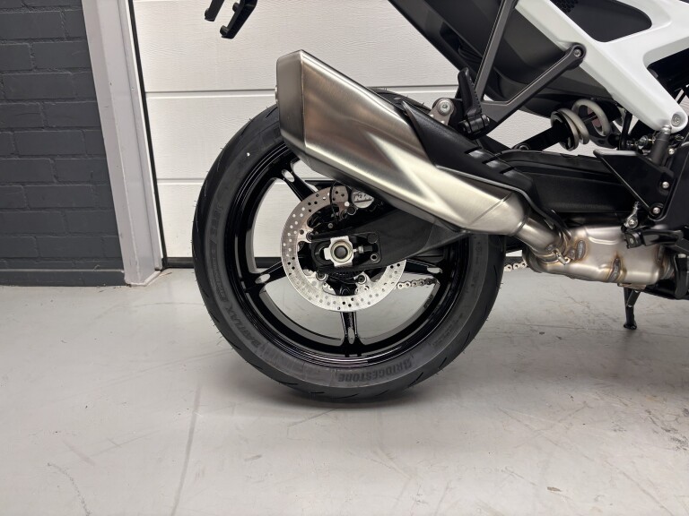 KTM 990 DUKE foto 8