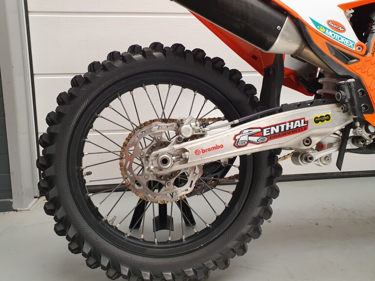 KTM 250 SX-F foto 8
