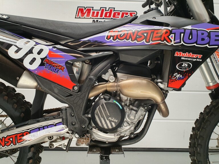 KTM 250 SX-F foto 11