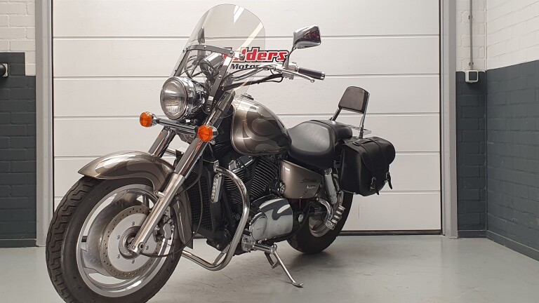 Honda VT 1100 C SHADOW 