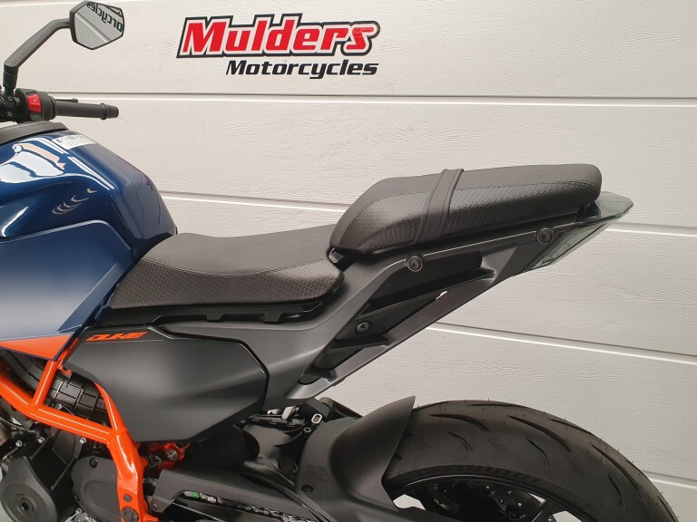 KTM 390 DUKE ABS foto 7