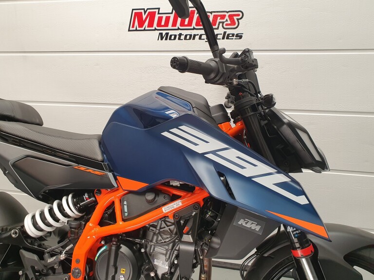 KTM 390 DUKE ABS foto 11