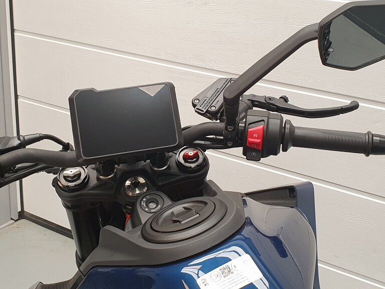 KTM 390 DUKE ABS foto 14