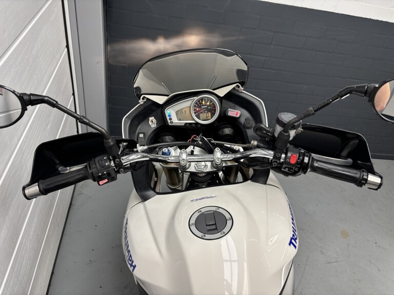 Triumph TIGER 1050 foto 15