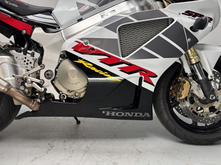 Honda VTR 1000 SP-2 foto 3
