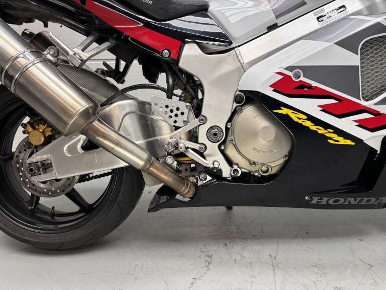 Honda VTR 1000 SP-2 foto 5