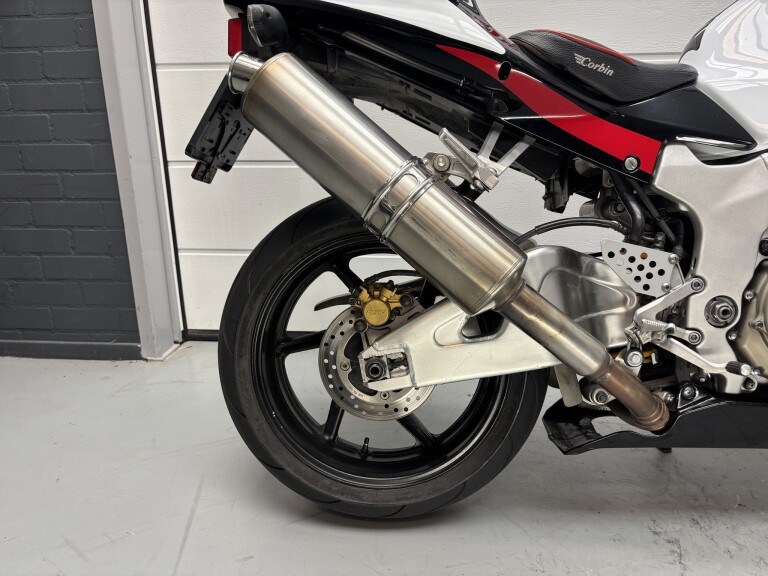 Honda VTR 1000 SP-2 foto 9