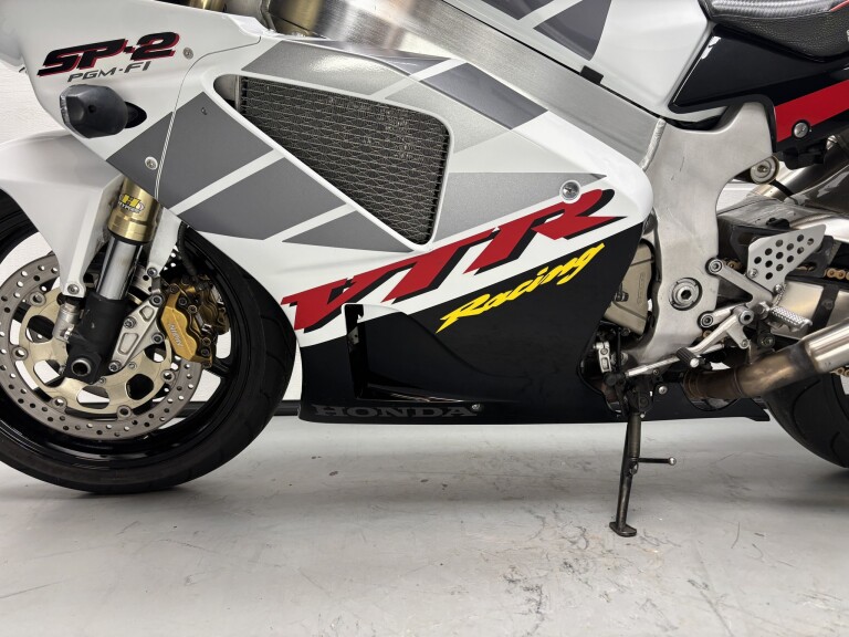 Honda VTR 1000 SP-2 foto 10