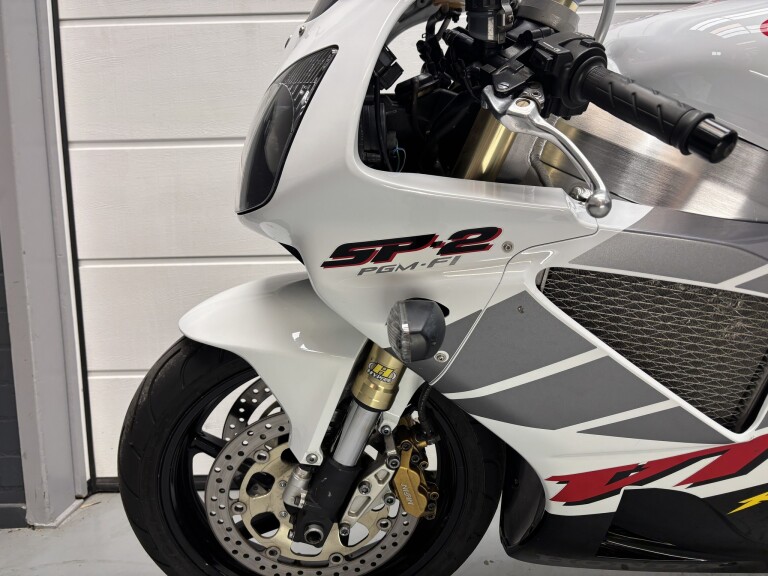 Honda VTR 1000 SP-2 foto 13