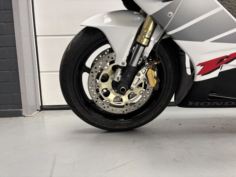 Honda VTR 1000 SP-2 foto 19