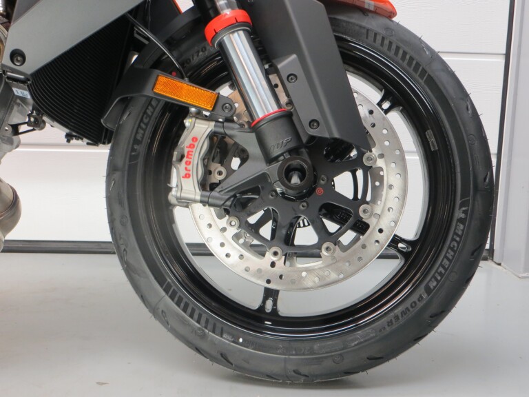 KTM 1390 SUPER DUKE R foto 8
