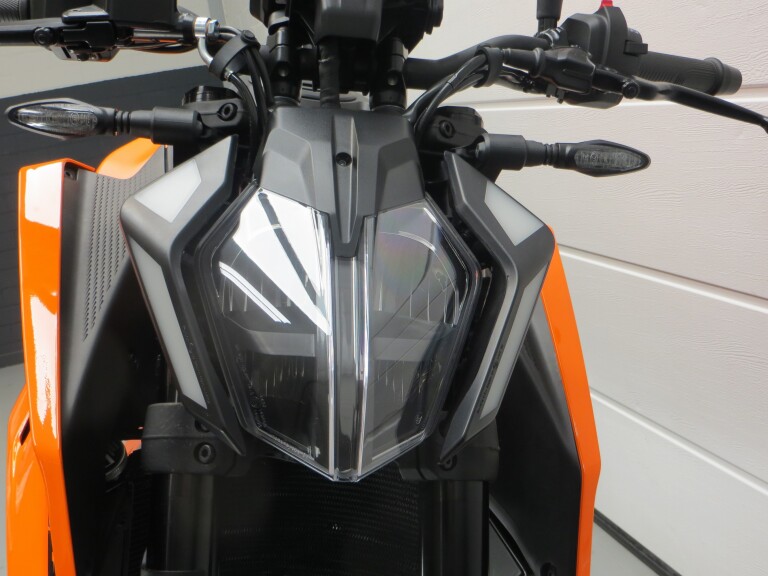 KTM 390 DUKE ABS foto 10