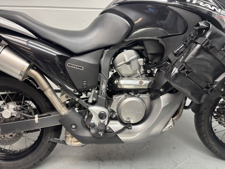 Honda XL 700 V TRANSALP foto 11