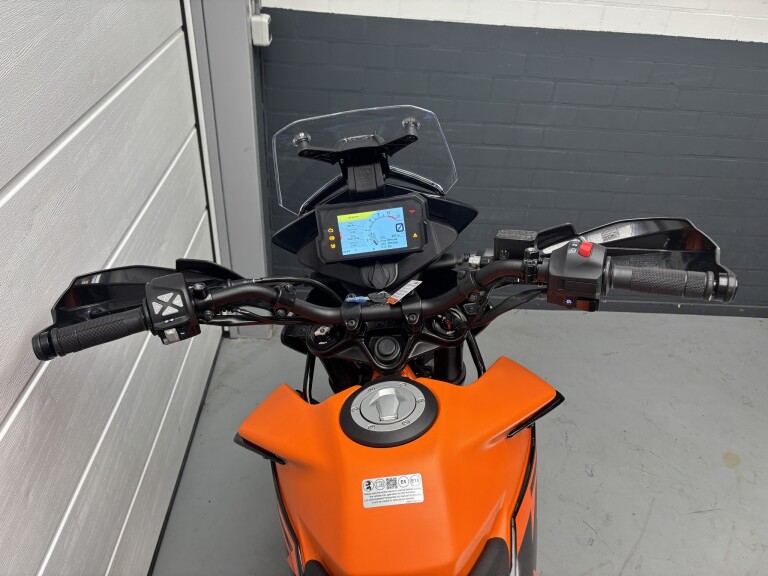 KTM 390 ADVENTURE foto 12