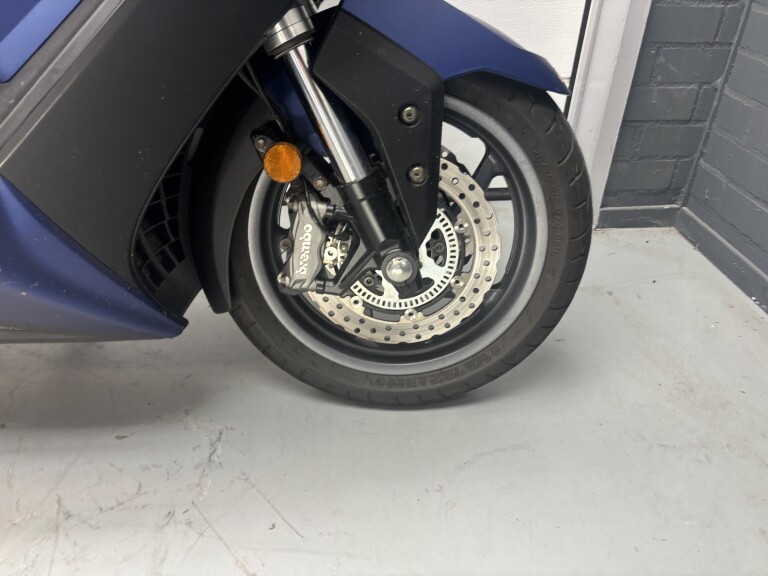 Kymco AK 550 foto 9